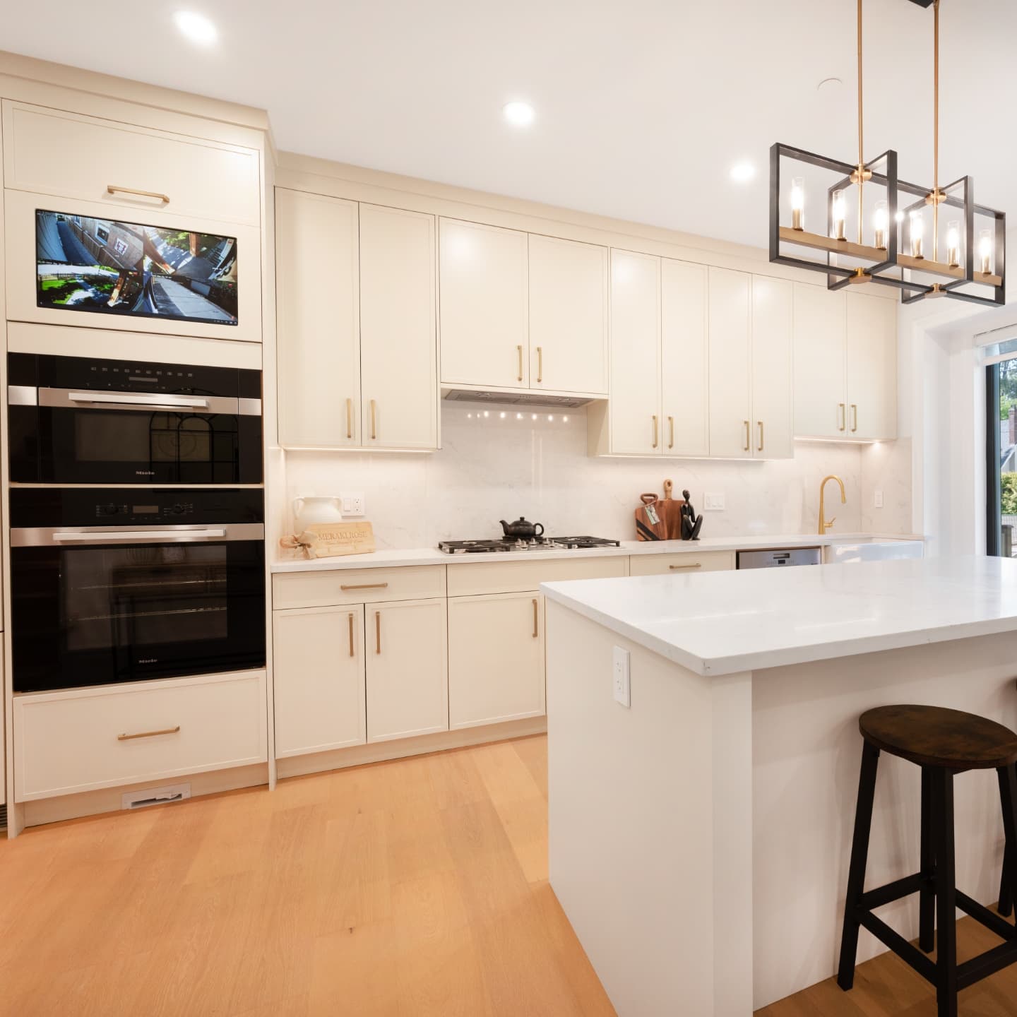 Elm Street family home new build